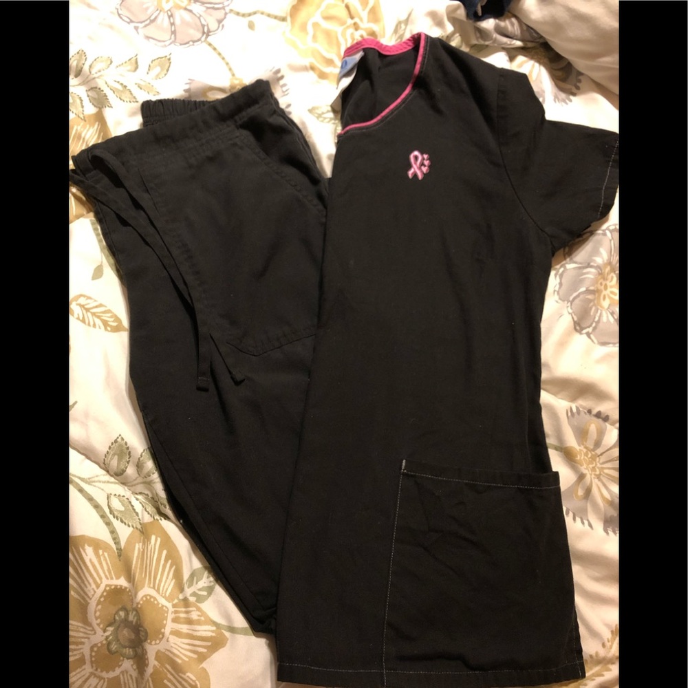 Black scrubs